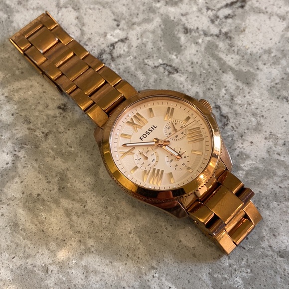 Fossil Rose Gold Watch - Picture 5 of 6